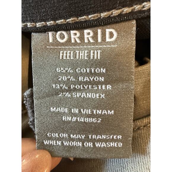 NWT Torrid Bombshell Gray Distressed Skinny Super Soft Jeans Plus Size 22R NEW - Picture 13 of 16